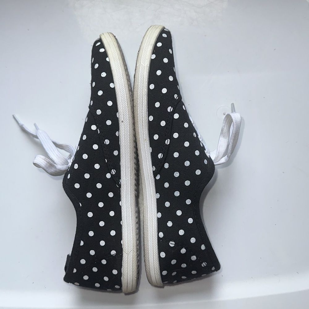 City Lights (JC Penney) Olivia Black and White Polka Dot Sneakers - Size 7 - Picture 5 of 8